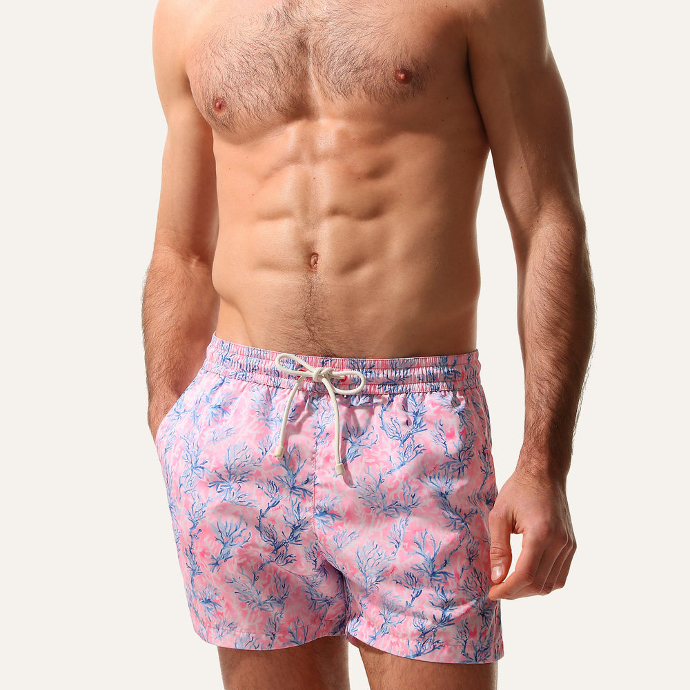 شورت سباحة باللون الوردي المرجاني